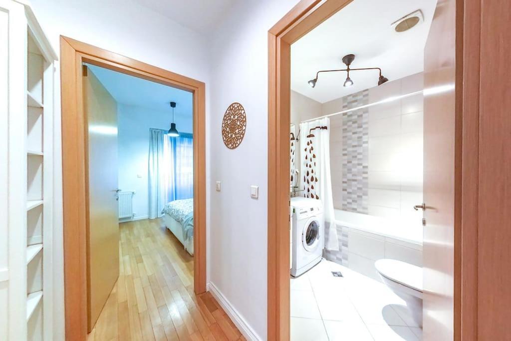 Old Town Spacious Apartment Bucureşti Exterior foto