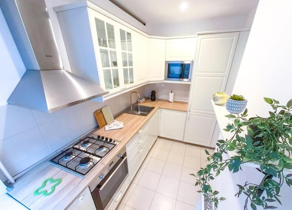 Old Town Spacious Apartment Bucureşti Exterior foto