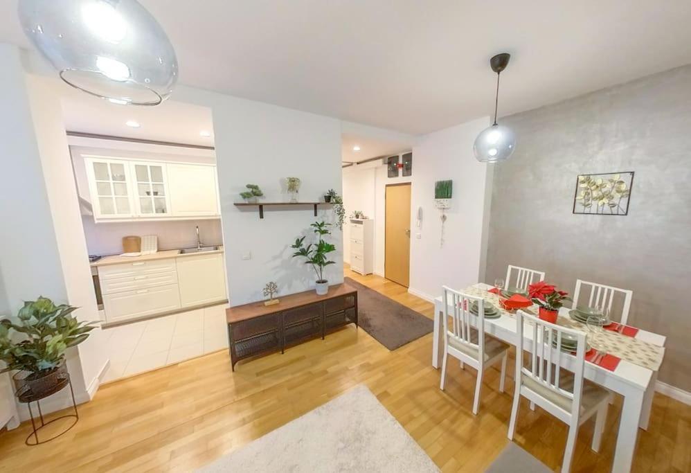 Old Town Spacious Apartment Bucureşti Exterior foto