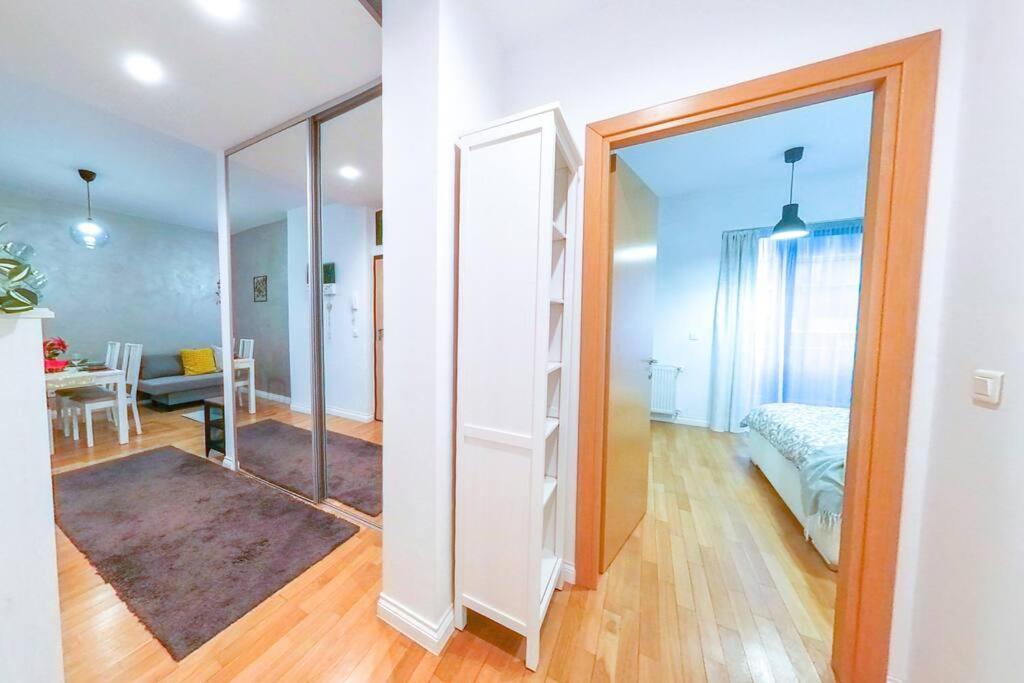 Old Town Spacious Apartment Bucureşti Exterior foto