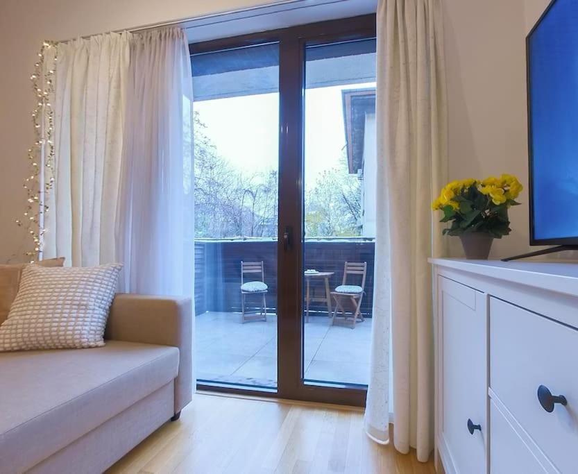 Old Town Spacious Apartment Bucureşti Exterior foto