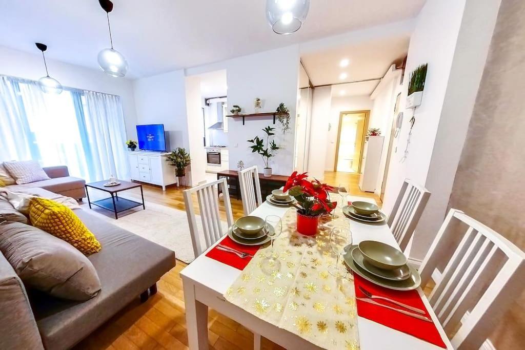 Old Town Spacious Apartment Bucureşti Exterior foto